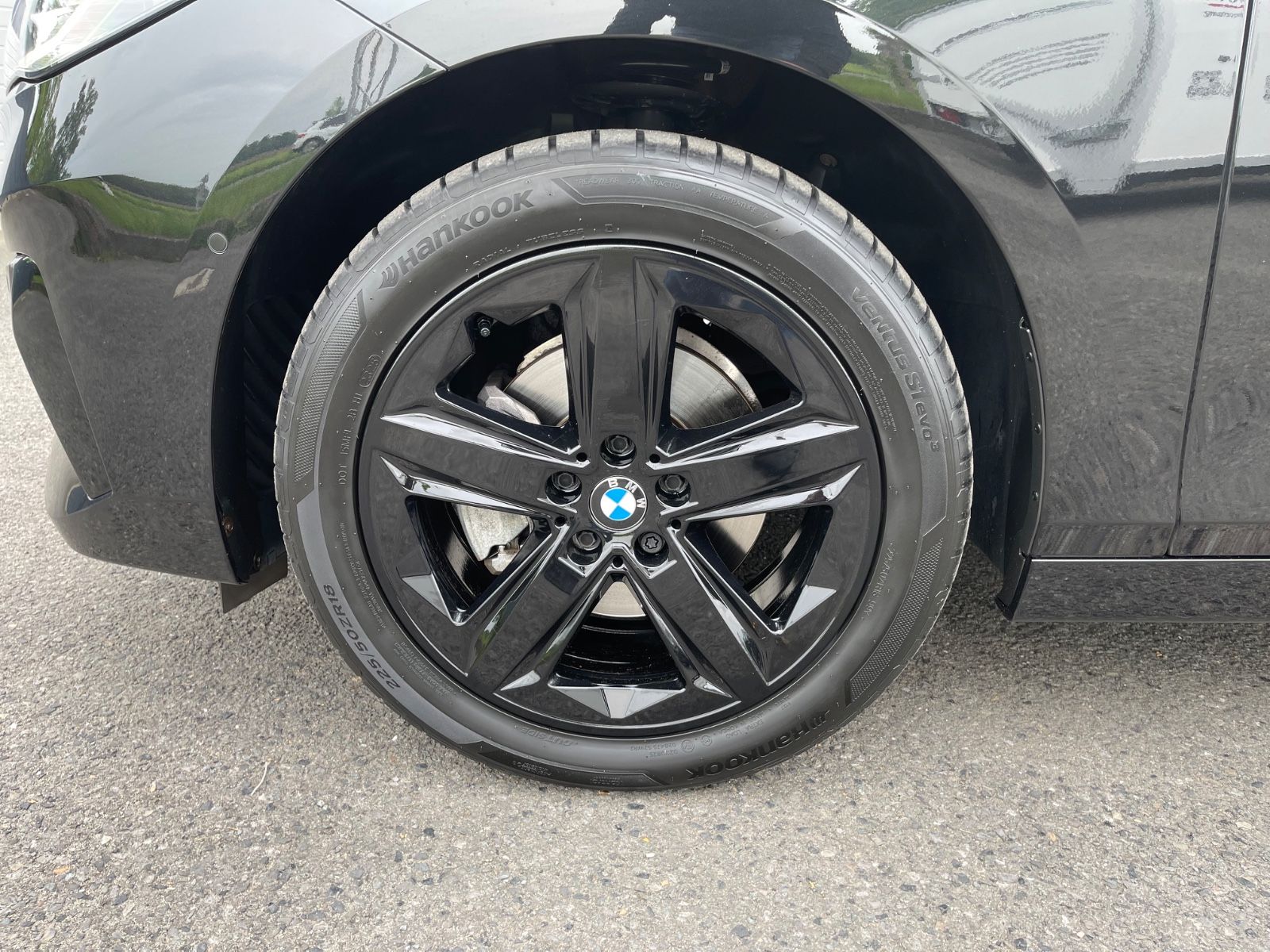Fahrzeugabbildung BMW 218 Active Tourer