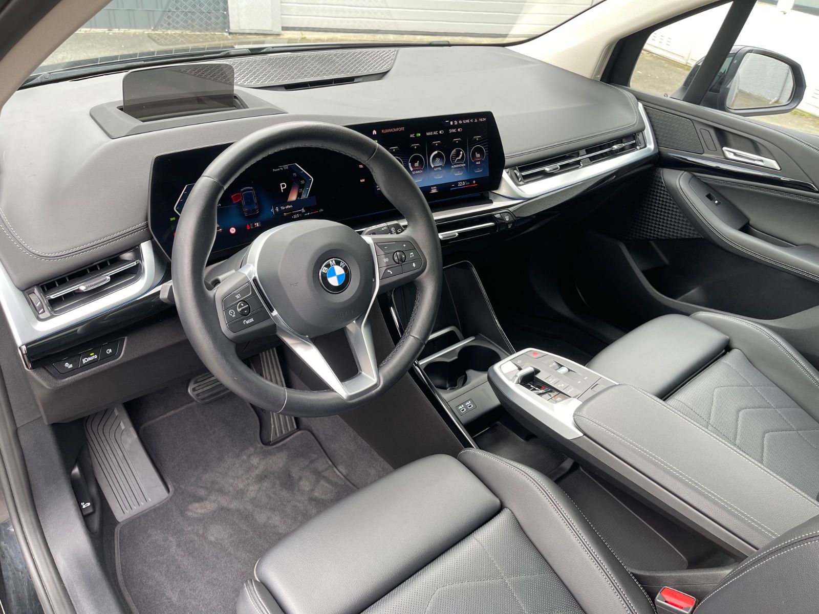 Fahrzeugabbildung BMW 218 Active Tourer