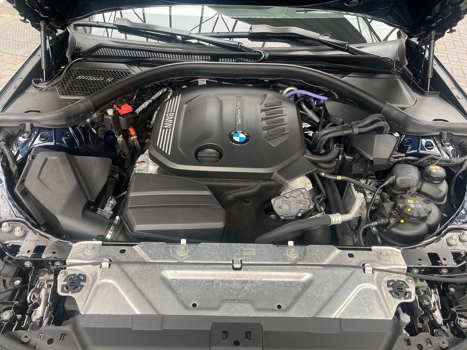 Fahrzeugabbildung BMW 320 d Limousine