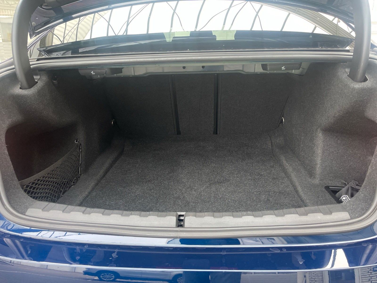 Fahrzeugabbildung BMW 320 d Limousine