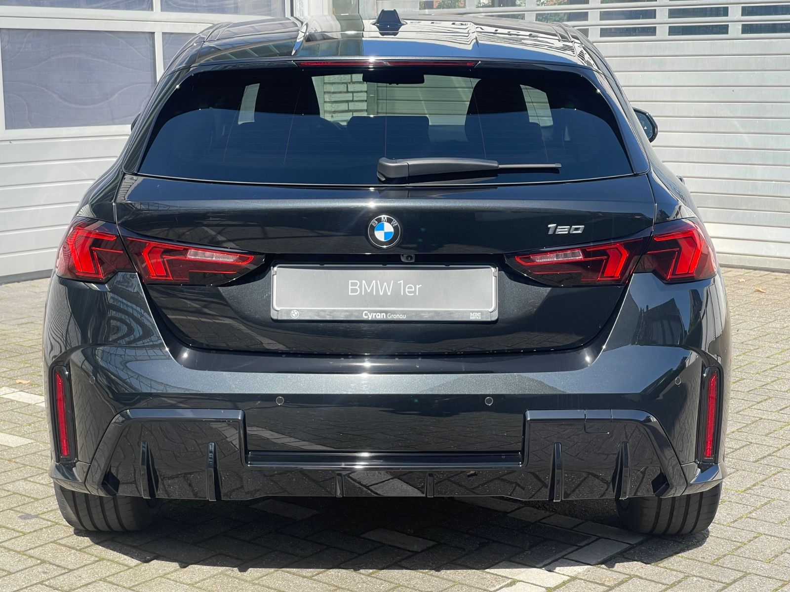Fahrzeugabbildung BMW 120i M-Sport,NAVI,Head UP,LED uvm.
