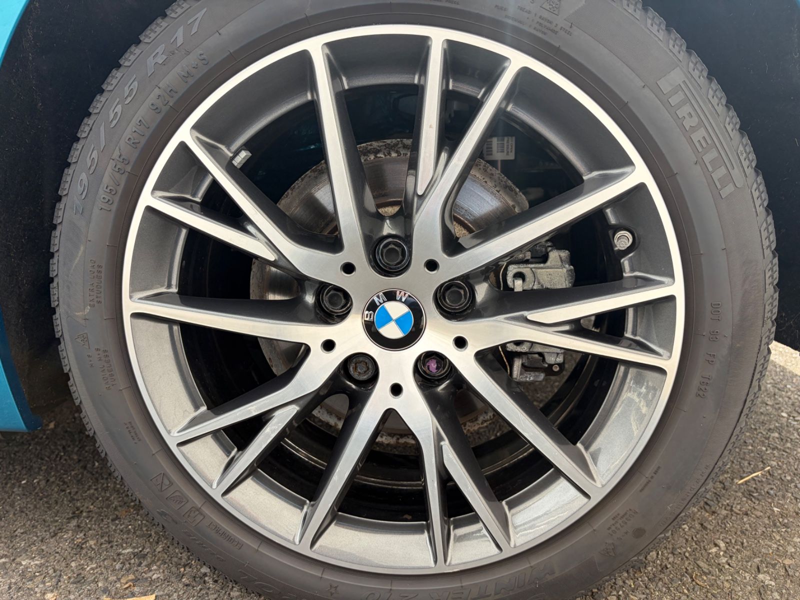 Fahrzeugabbildung BMW 116d Limousine Advantage