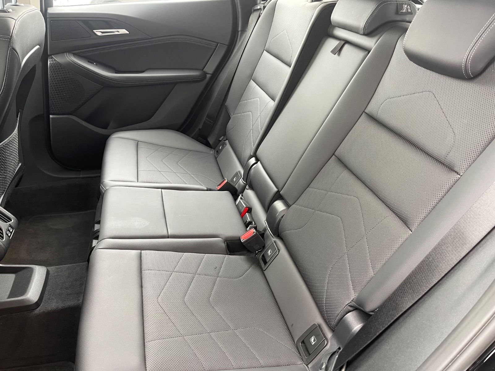 Fahrzeugabbildung BMW 218 Active Tourer