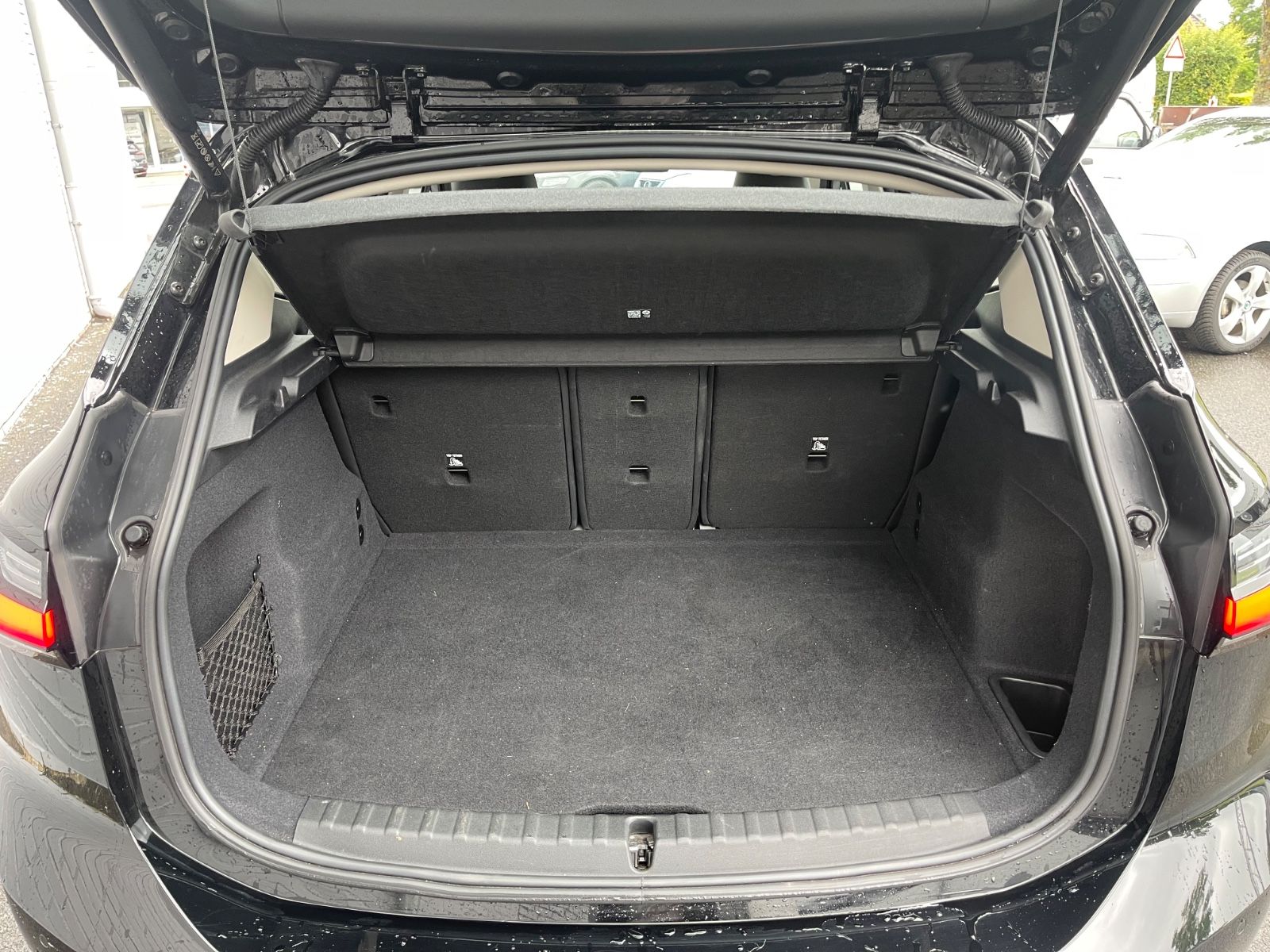 Fahrzeugabbildung BMW 218 Active Tourer