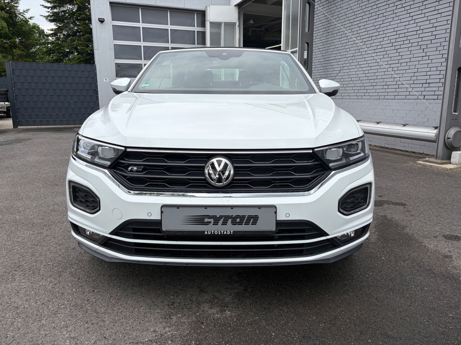 Fahrzeugabbildung Volkswagen T-Roc Cabriolet R-Line