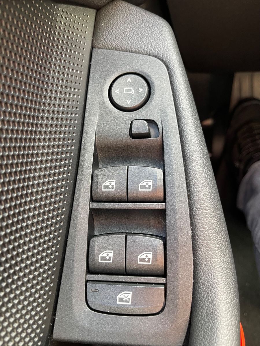 Fahrzeugabbildung BMW 116 i Limousine