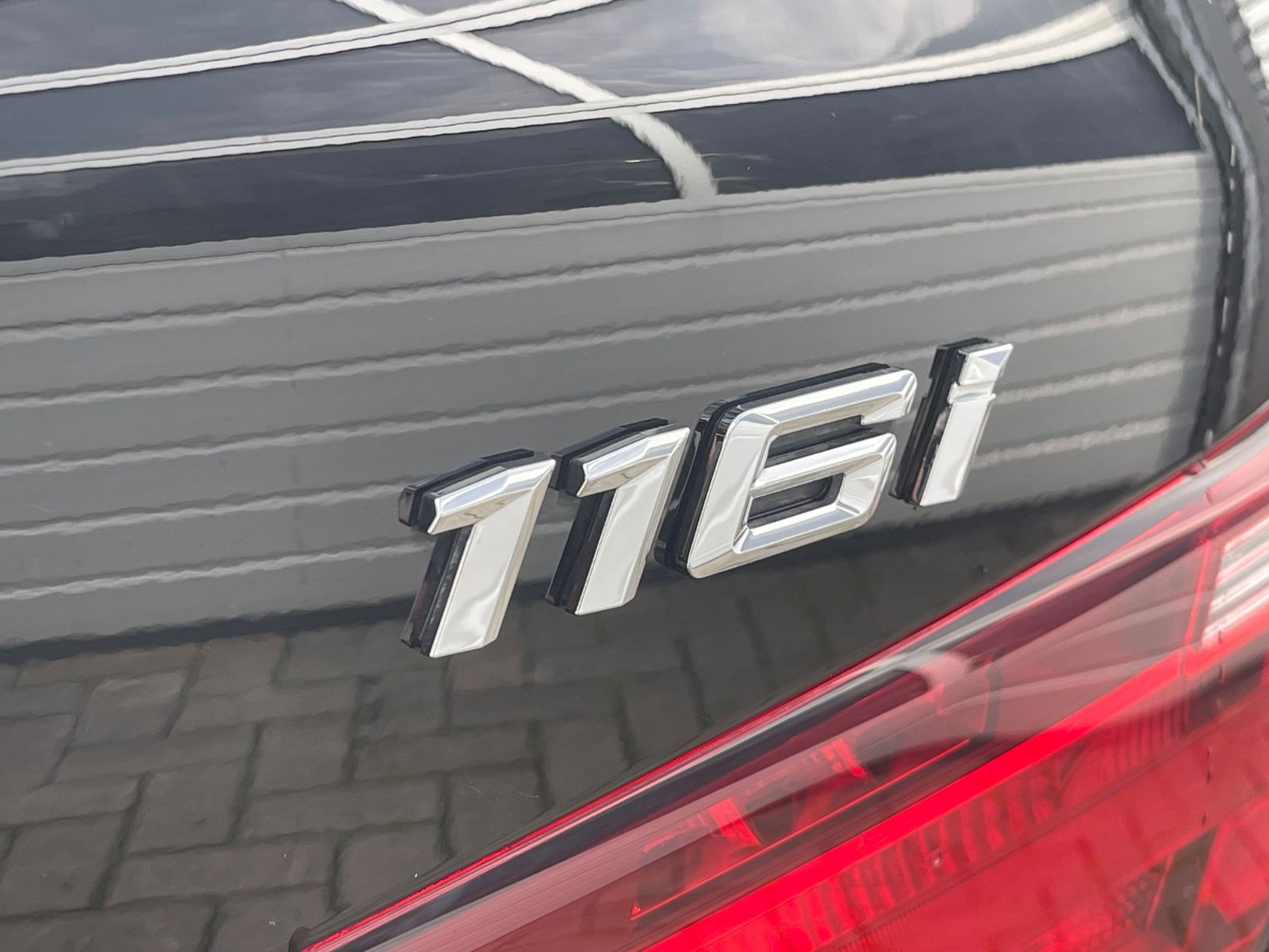 Fahrzeugabbildung BMW 116 i Limousine