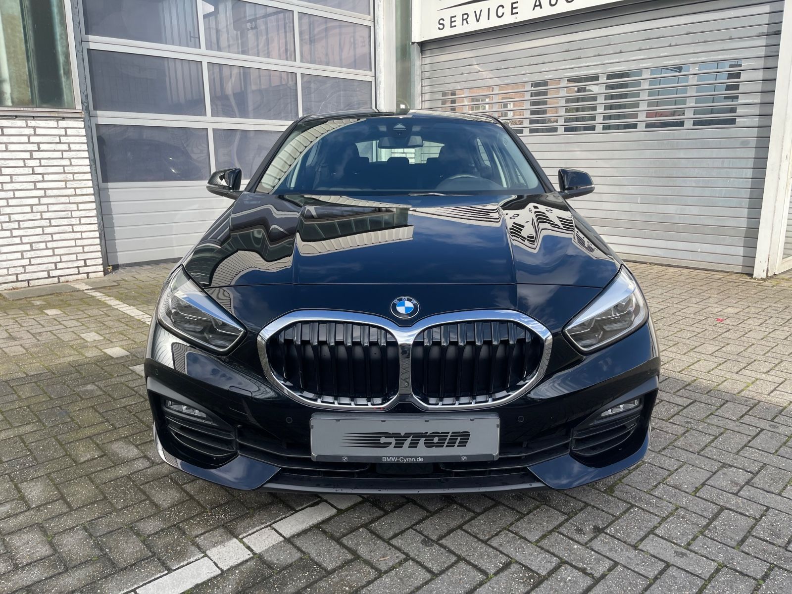 Fahrzeugabbildung BMW 116 i Limousine