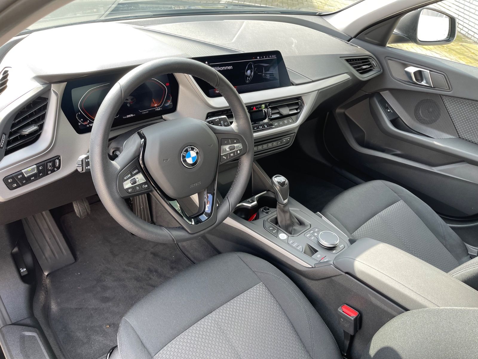 Fahrzeugabbildung BMW 116 i Limousine