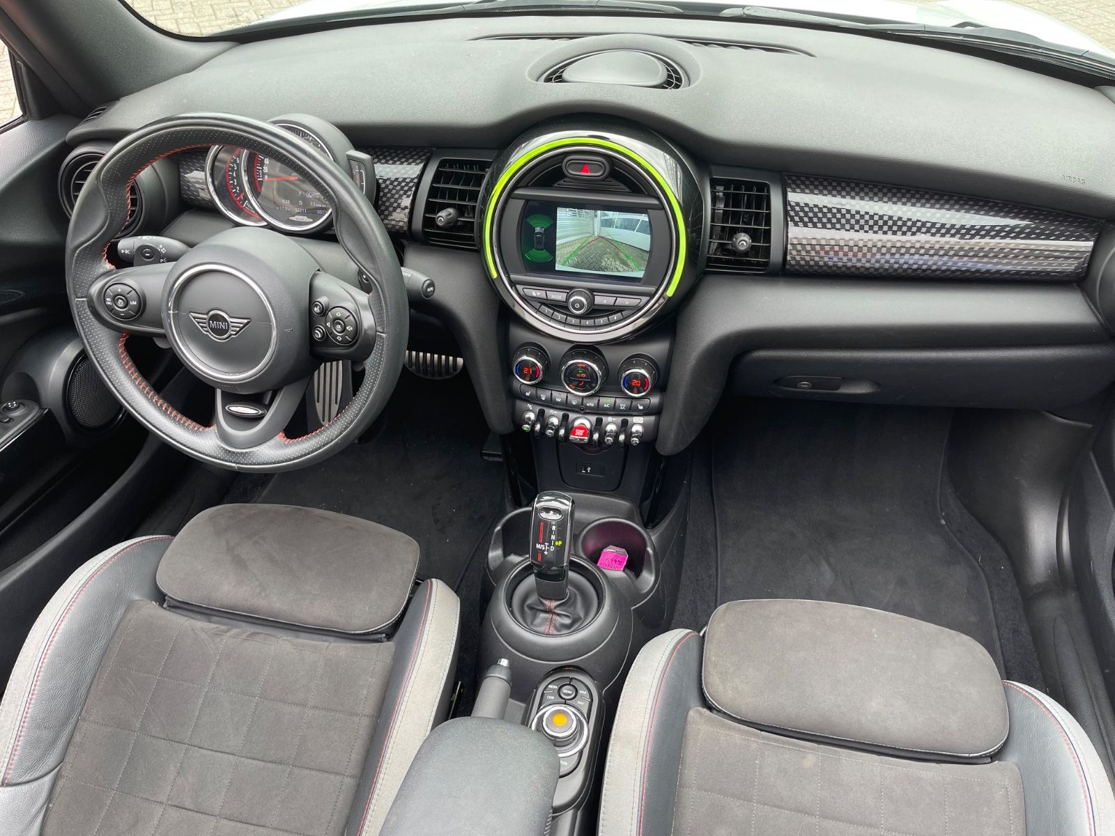 Fahrzeugabbildung MINI John Cooper Works Cabrio