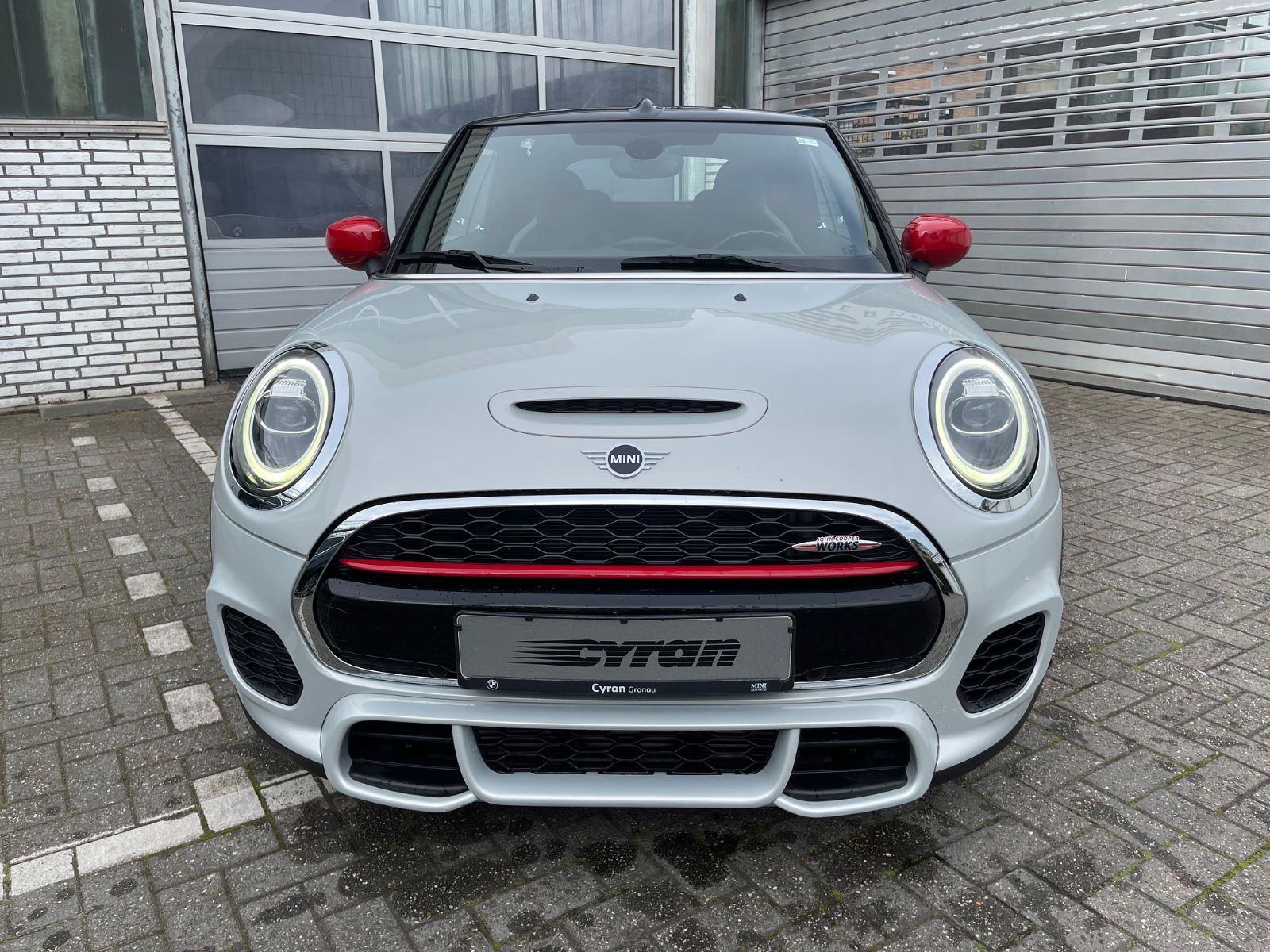 Fahrzeugabbildung MINI John Cooper Works Cabrio