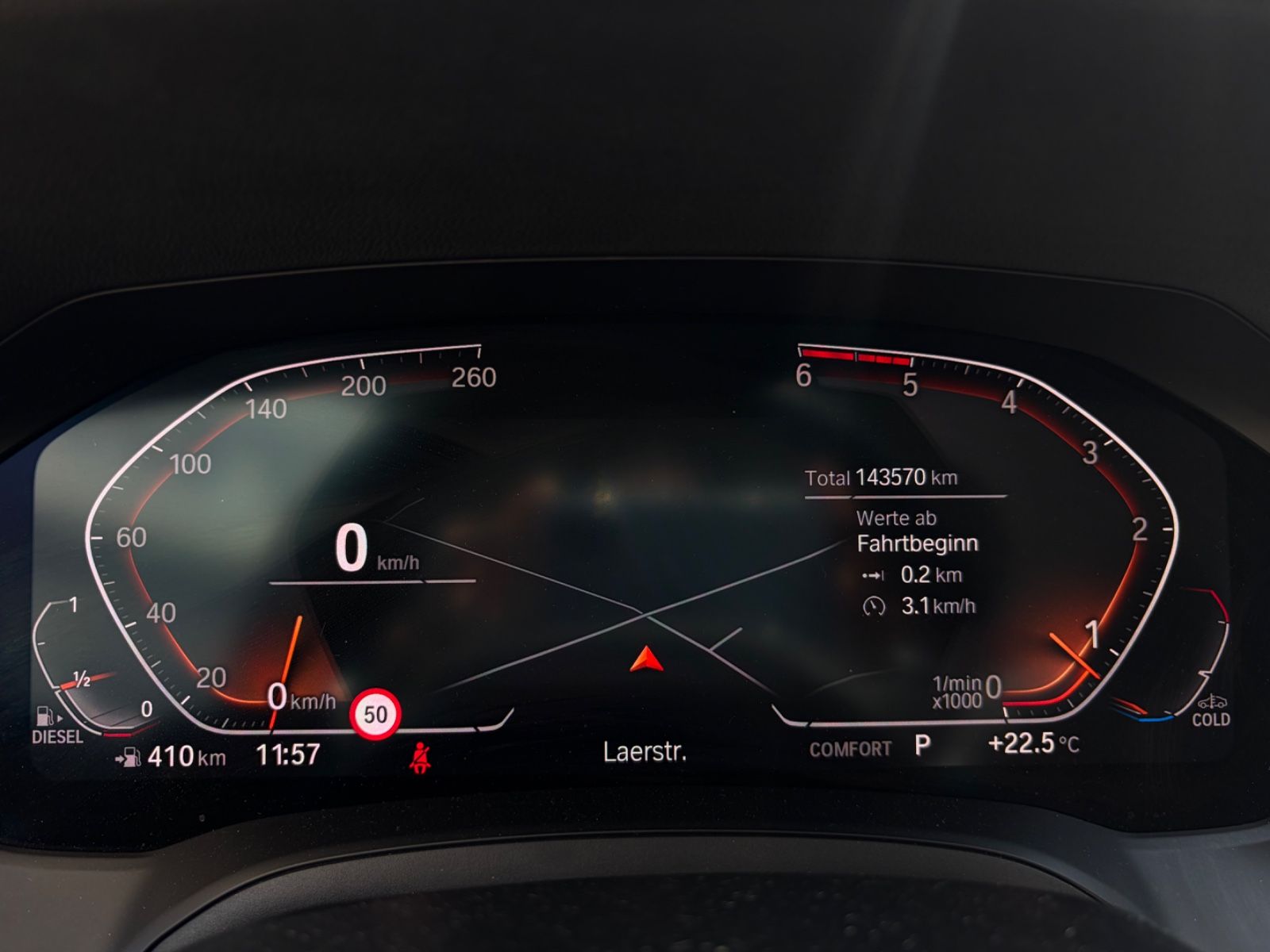 Fahrzeugabbildung BMW 320 d Touring Sport Line