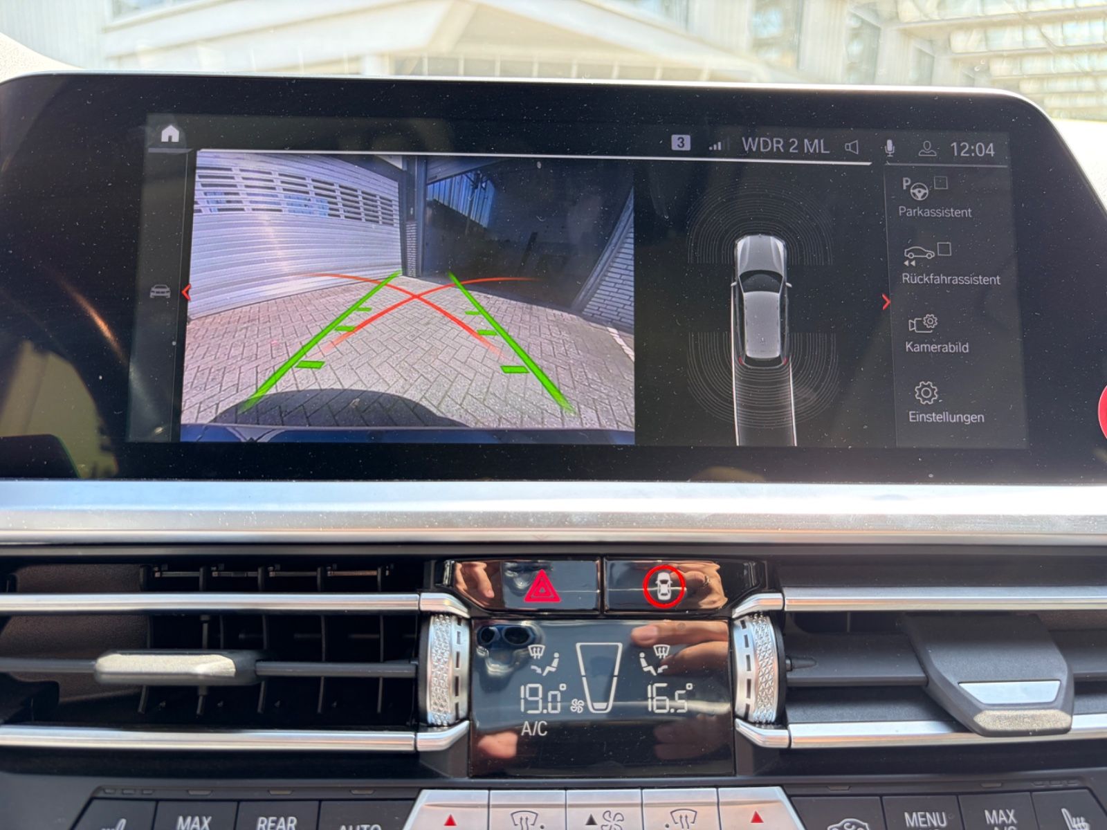 Fahrzeugabbildung BMW 320 d Touring Sport Line