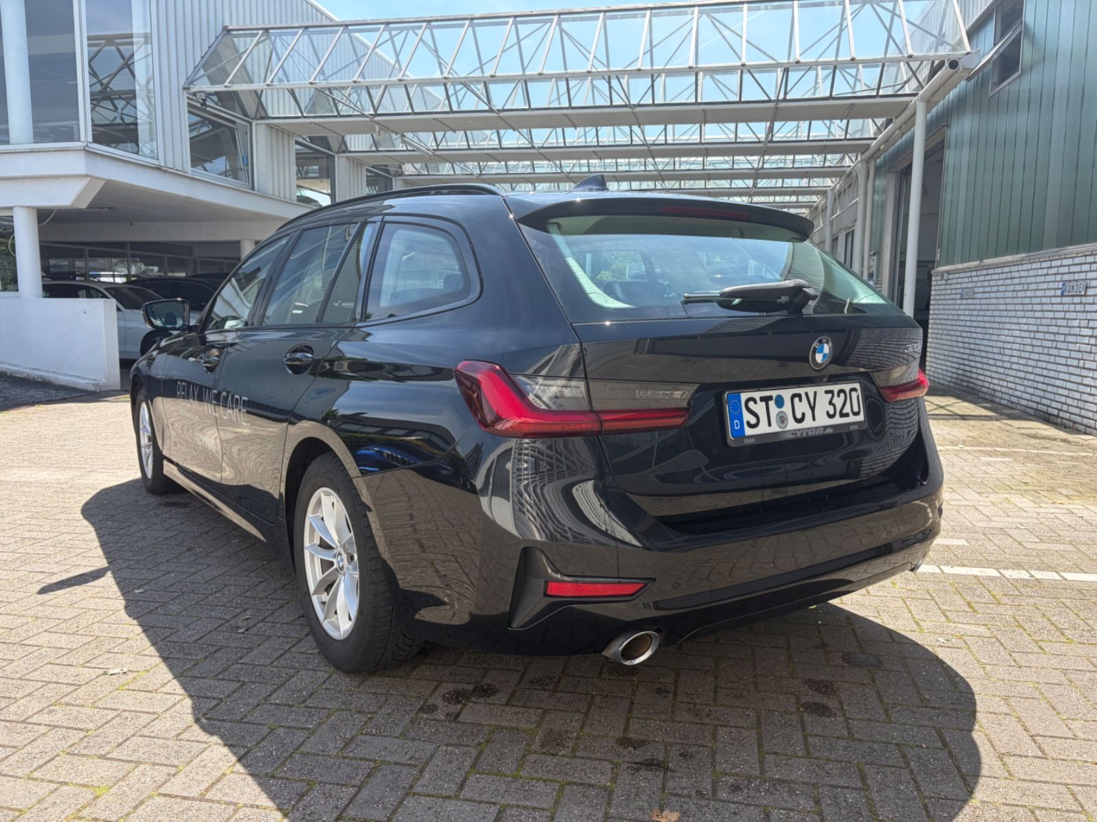 Fahrzeugabbildung BMW 320 d Touring Sport Line