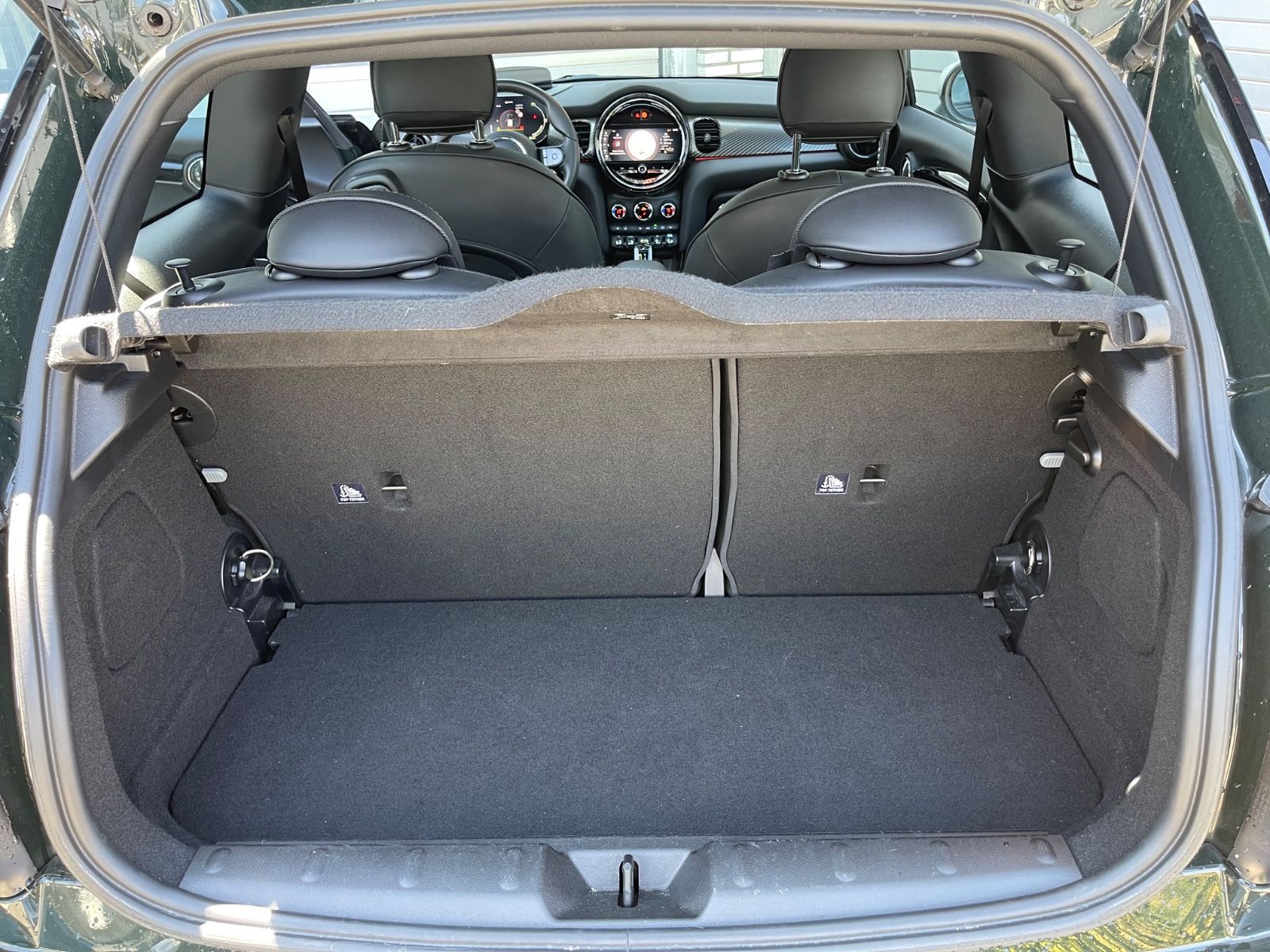 Fahrzeugabbildung MINI MINI COOPER SE Resolute Edition