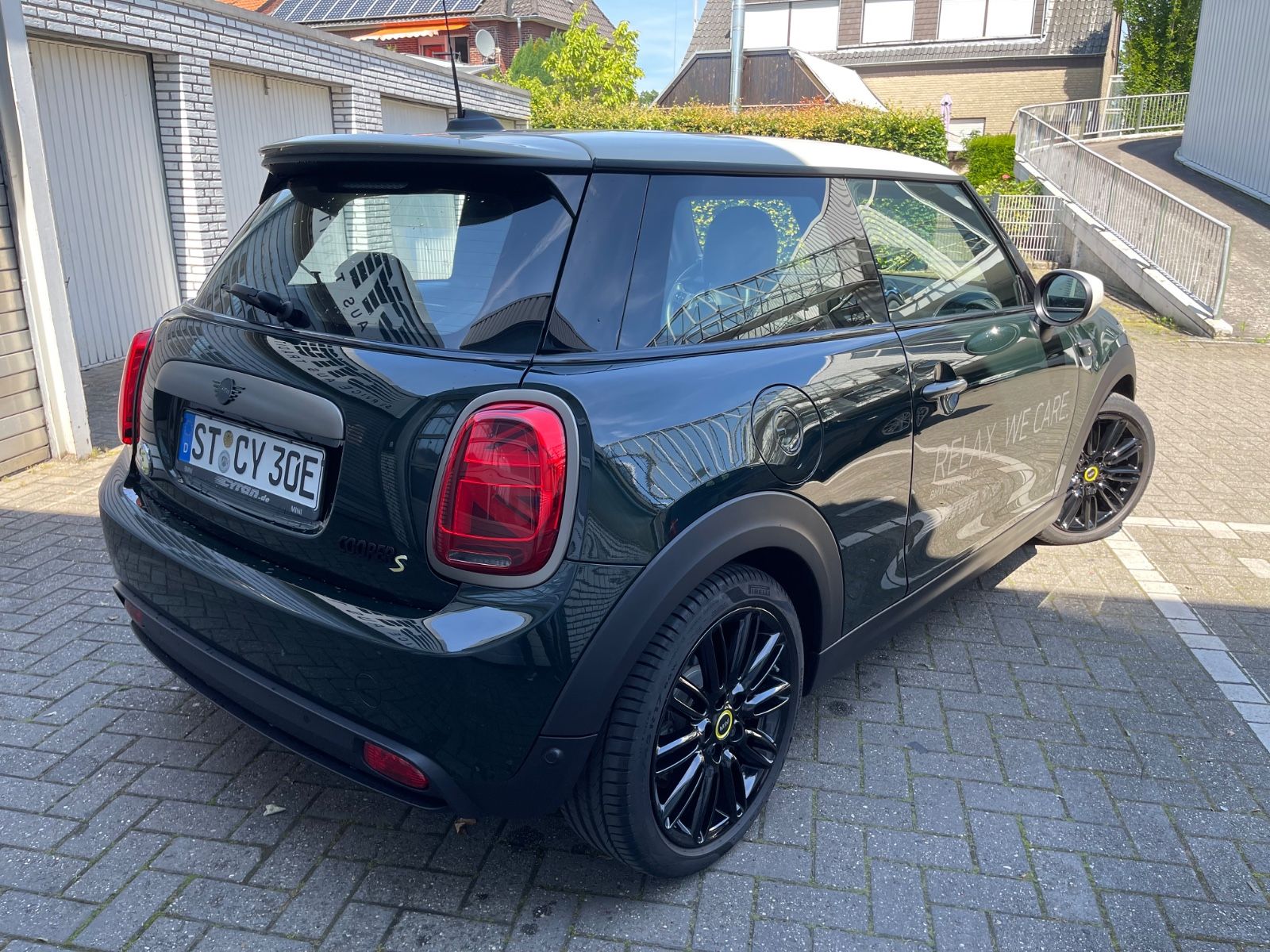 Fahrzeugabbildung MINI MINI COOPER SE Resolute Edition