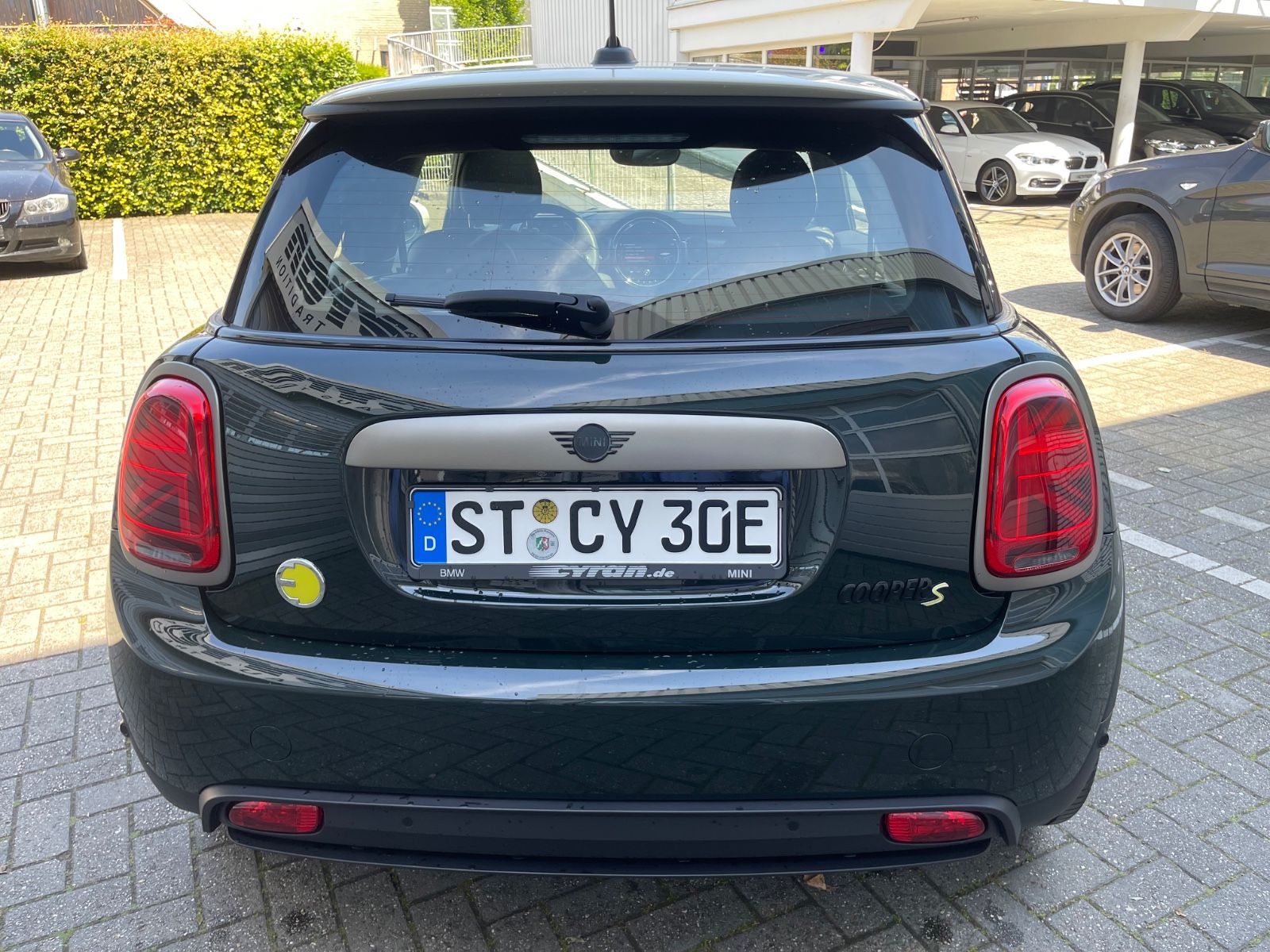 Fahrzeugabbildung MINI MINI COOPER SE Resolute Edition