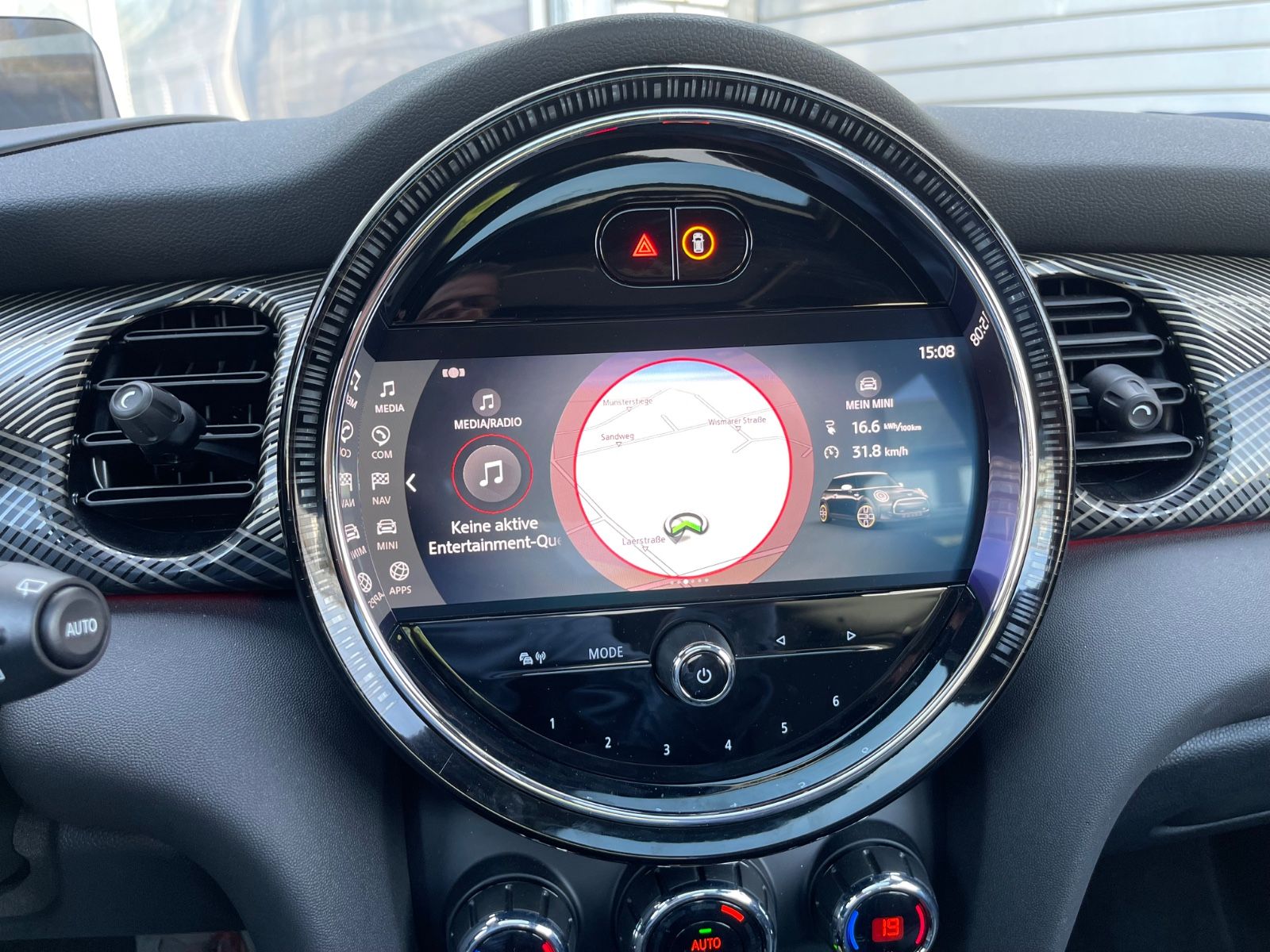 Fahrzeugabbildung MINI MINI COOPER SE Resolute Edition
