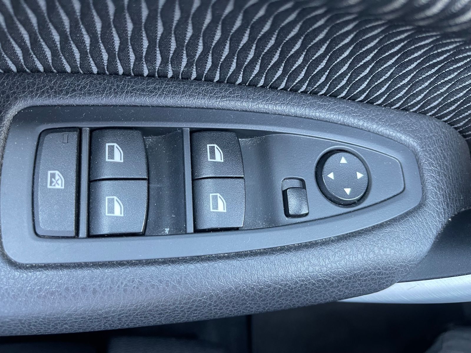 Fahrzeugabbildung BMW 116 i Limousine