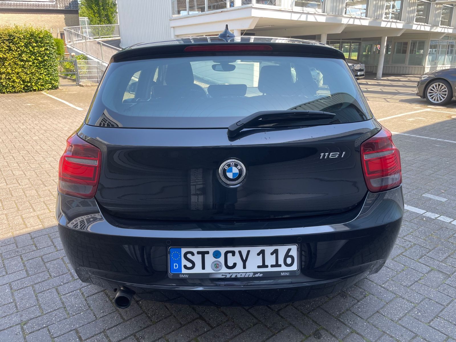 Fahrzeugabbildung BMW 116 i Limousine