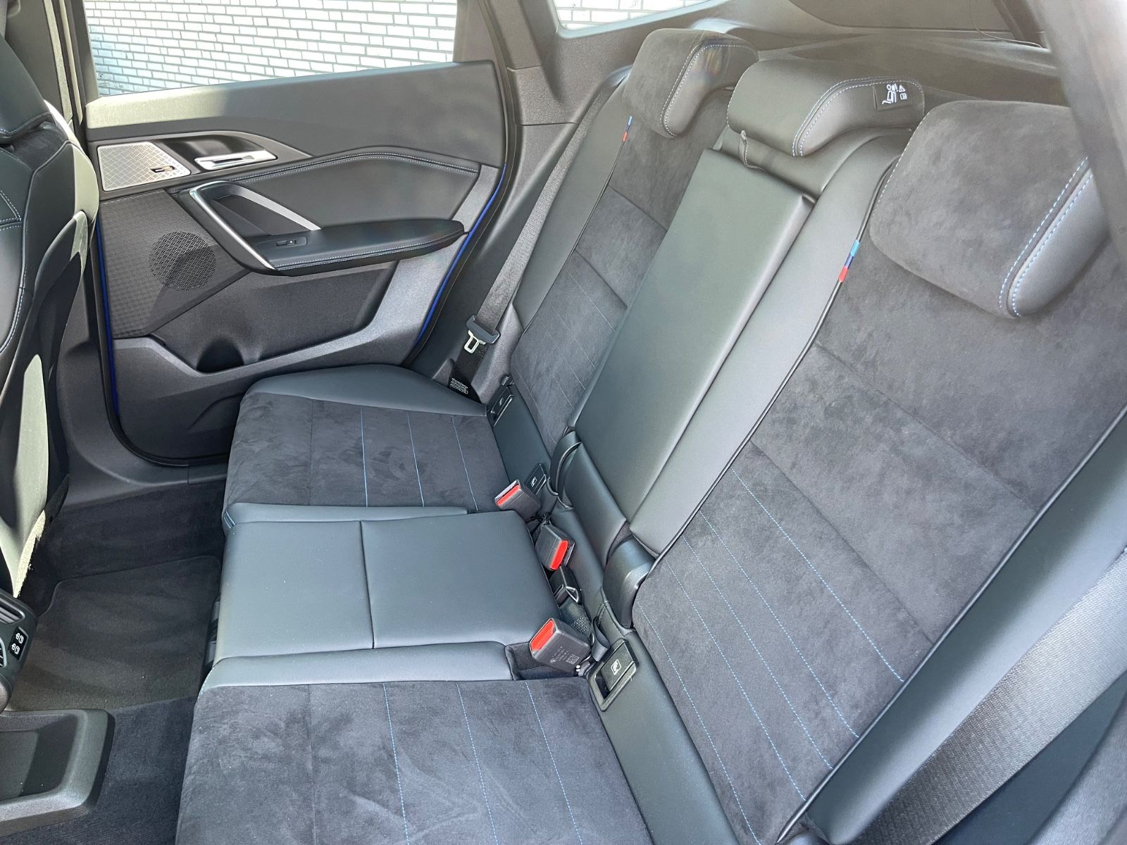 Fahrzeugabbildung BMW X1 20 i sDrive M Sport