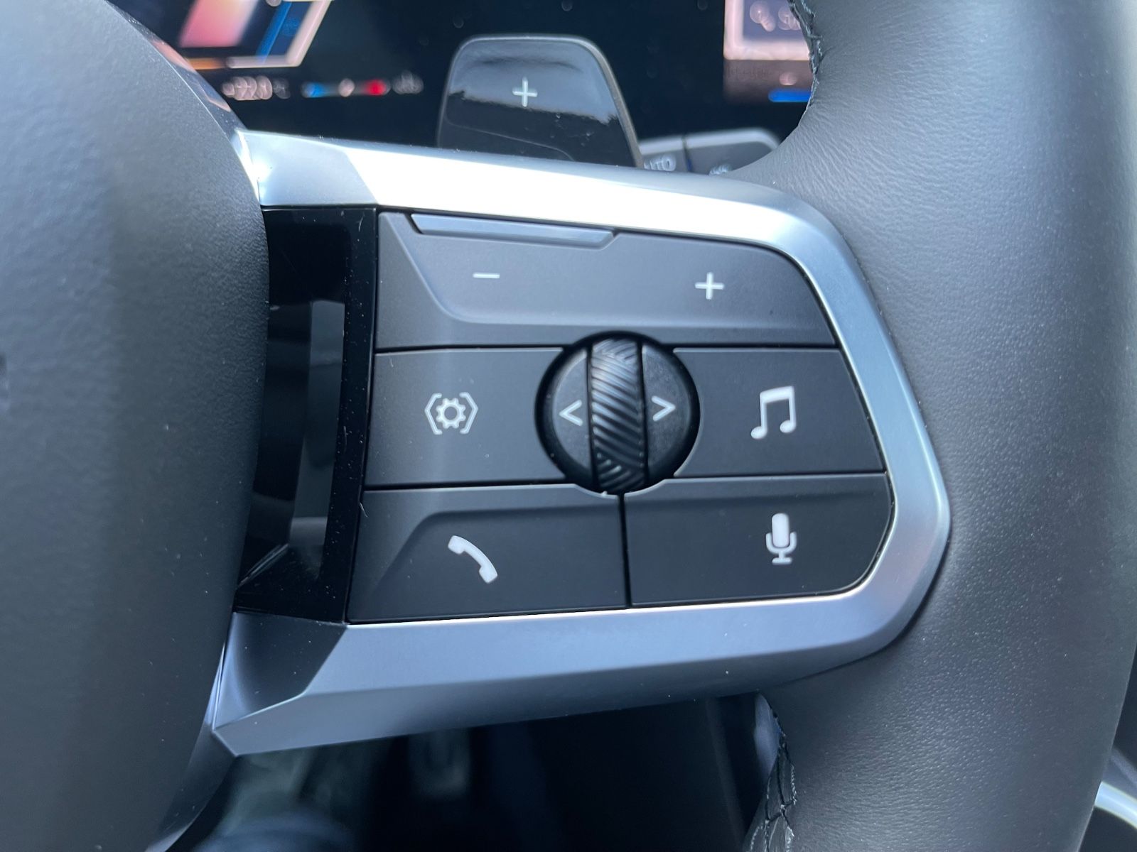 Fahrzeugabbildung BMW X1 20 i sDrive M Sport