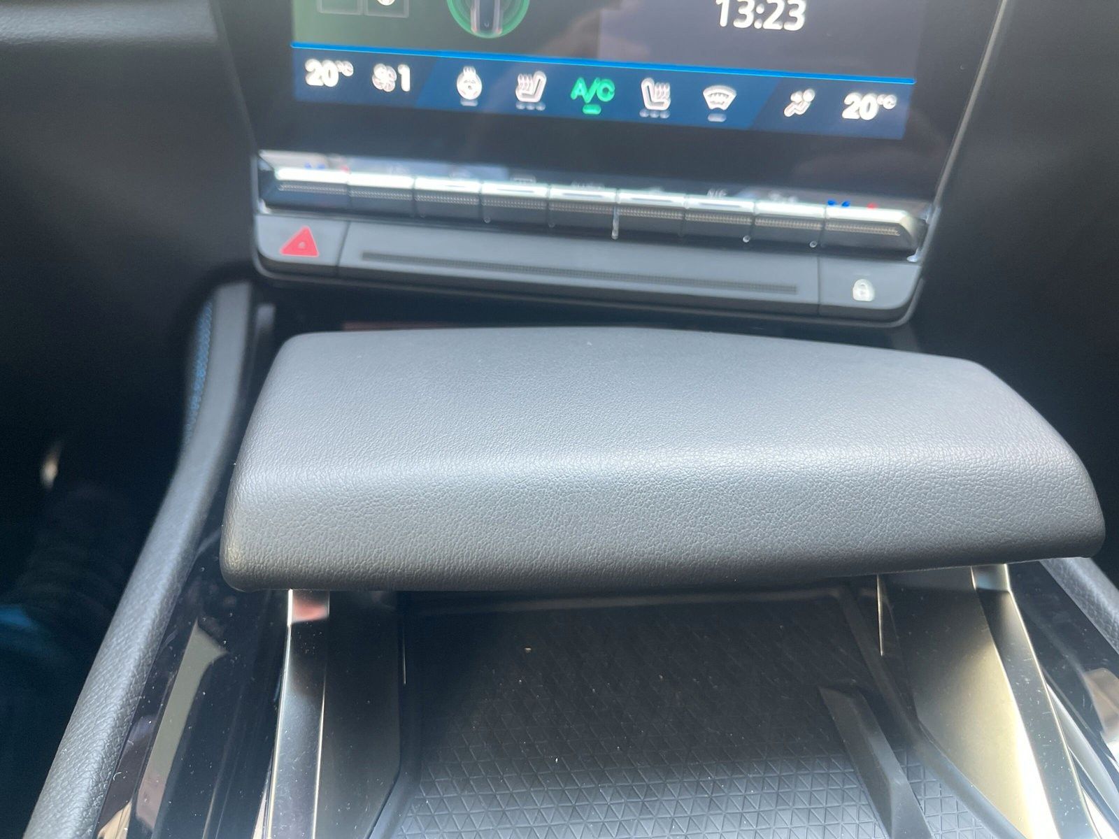 Fahrzeugabbildung Renault Espace VI Esprit Alpine E-Tech Hybrid