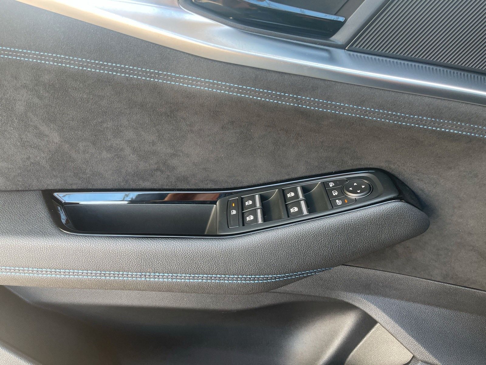 Fahrzeugabbildung Renault Espace VI Esprit Alpine E-Tech Hybrid